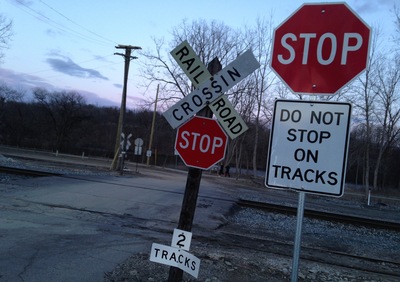 Lake_Shore_track_crossing_032713_RJS_001.jpg