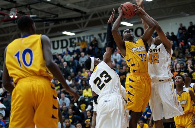 lavonte-davis-ypsilanti-boys-basketball-03192013.jpg