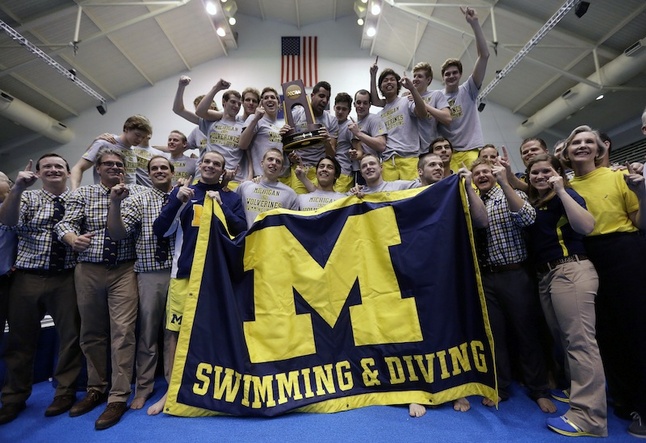 mens-swimming-national-title.jpg