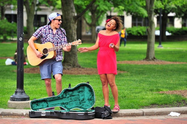 Diag_street_musicians_May_2013.jpg