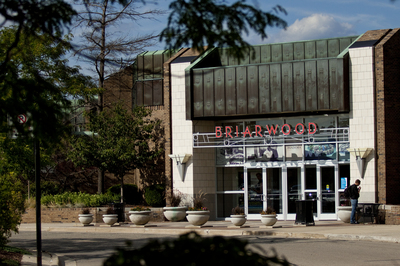 hollister briarwood mall