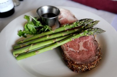 052112-AJC-Brahma-Steakhouse-review-05_display.JPG