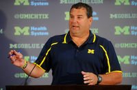 brady-hoke-lectern.jpg