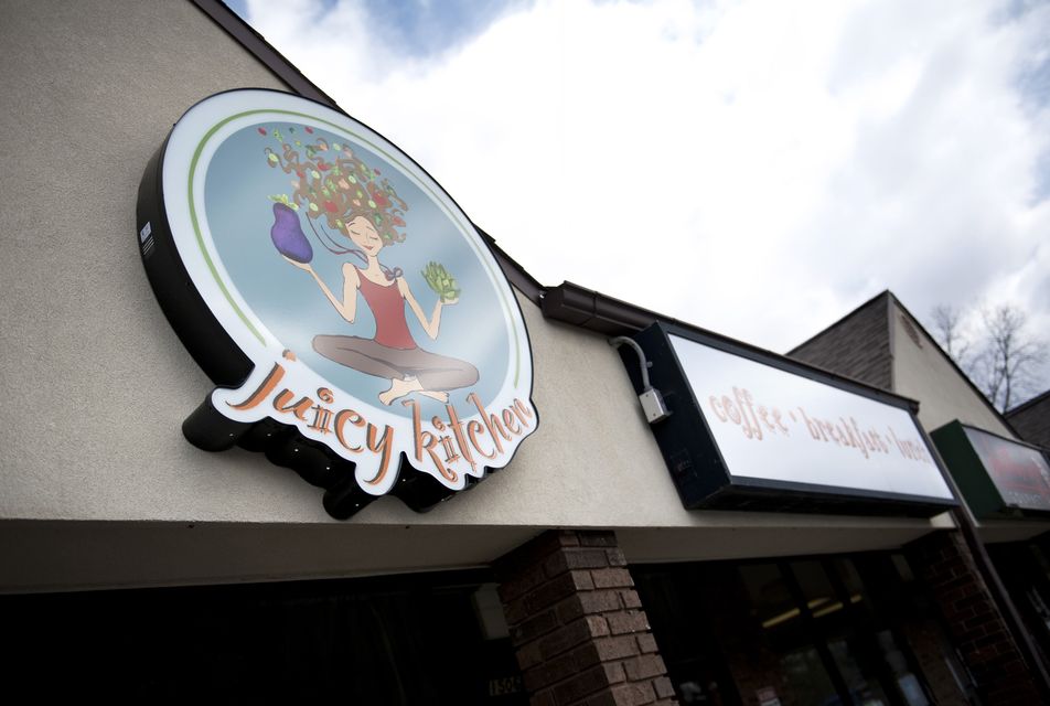 Fresh Healthy And Delicious Food At The New Juicy Kitchen Cafe