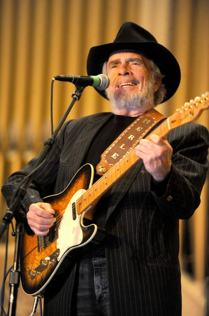 Merle Haggard lives up to his legend in too-short EMU show