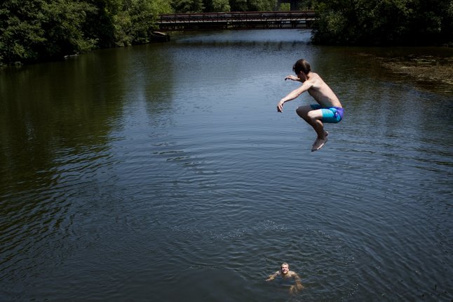 Authorities discourage bridge jumping, river swimming in wake of tragedy