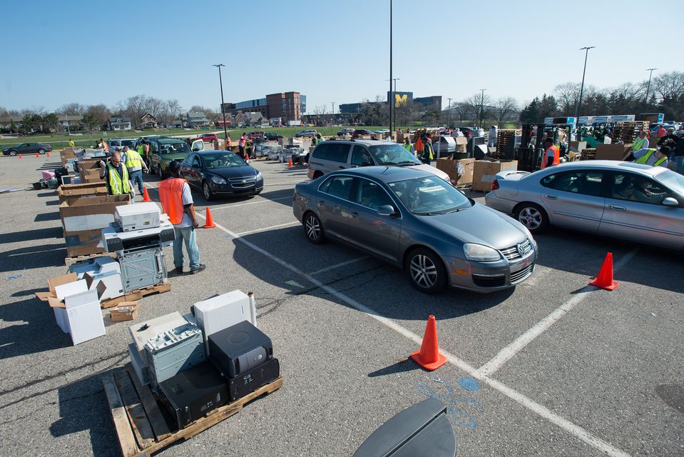 Ann Arbor residents come out to ewaste event to dispose of old electronics